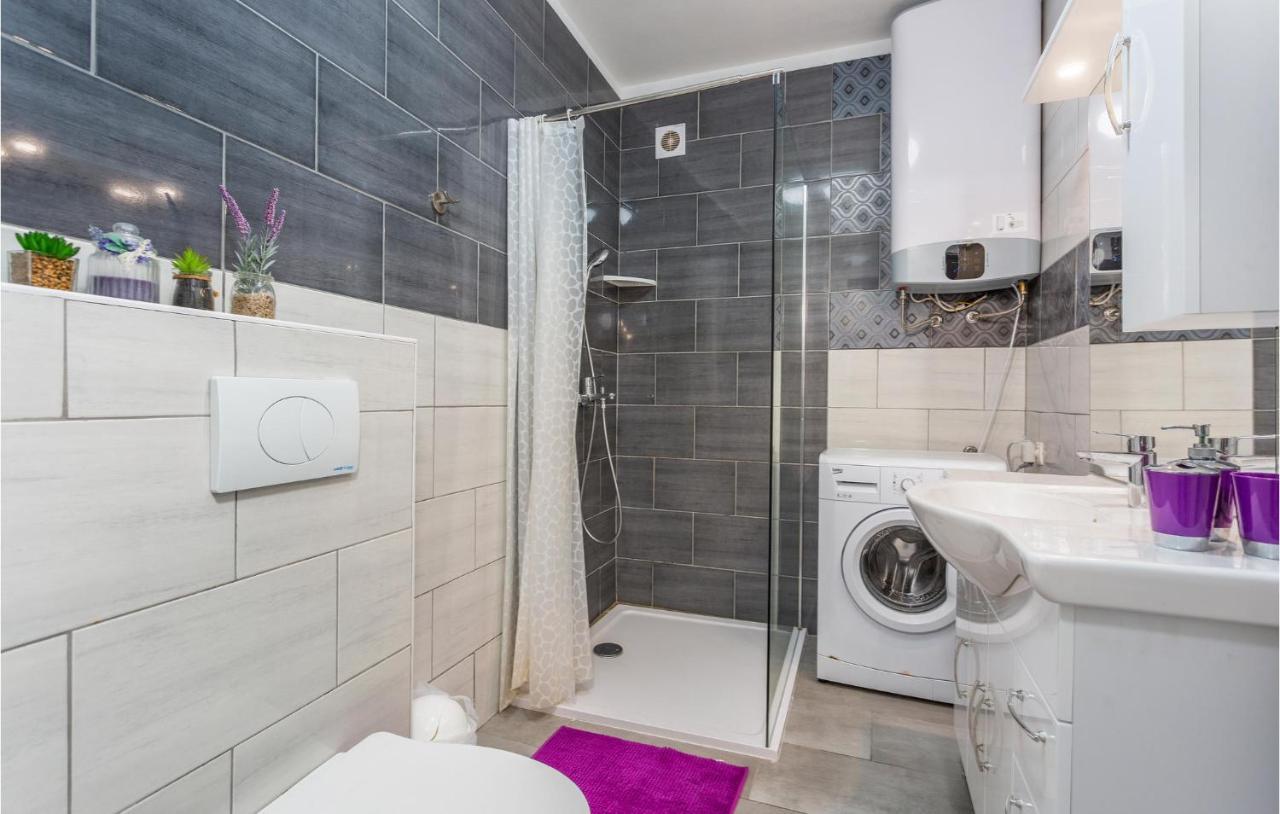 Beautiful Apartment In Stara Baska With Wifi Экстерьер фото